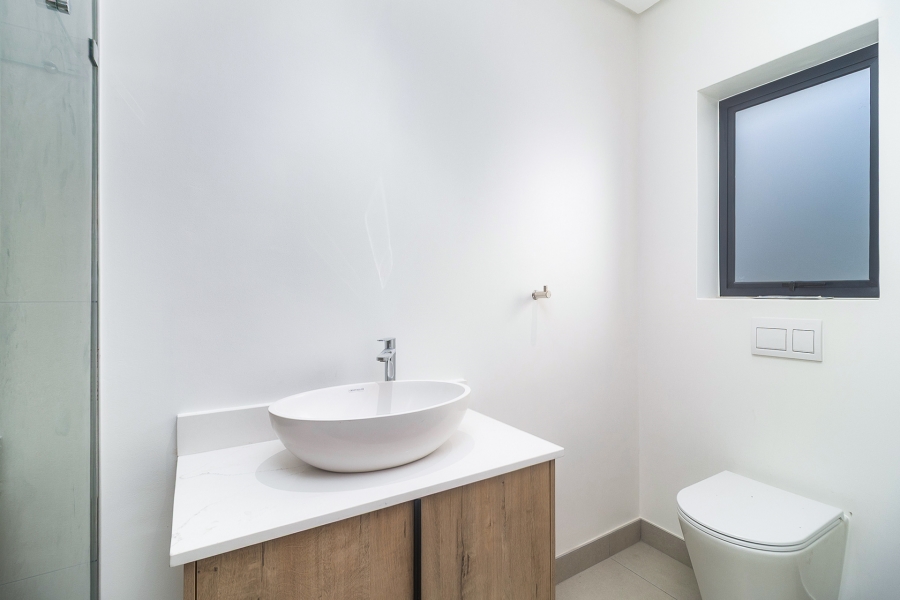 5 Bedroom Property for Sale in Mount Royal Golf Estate Western Cape